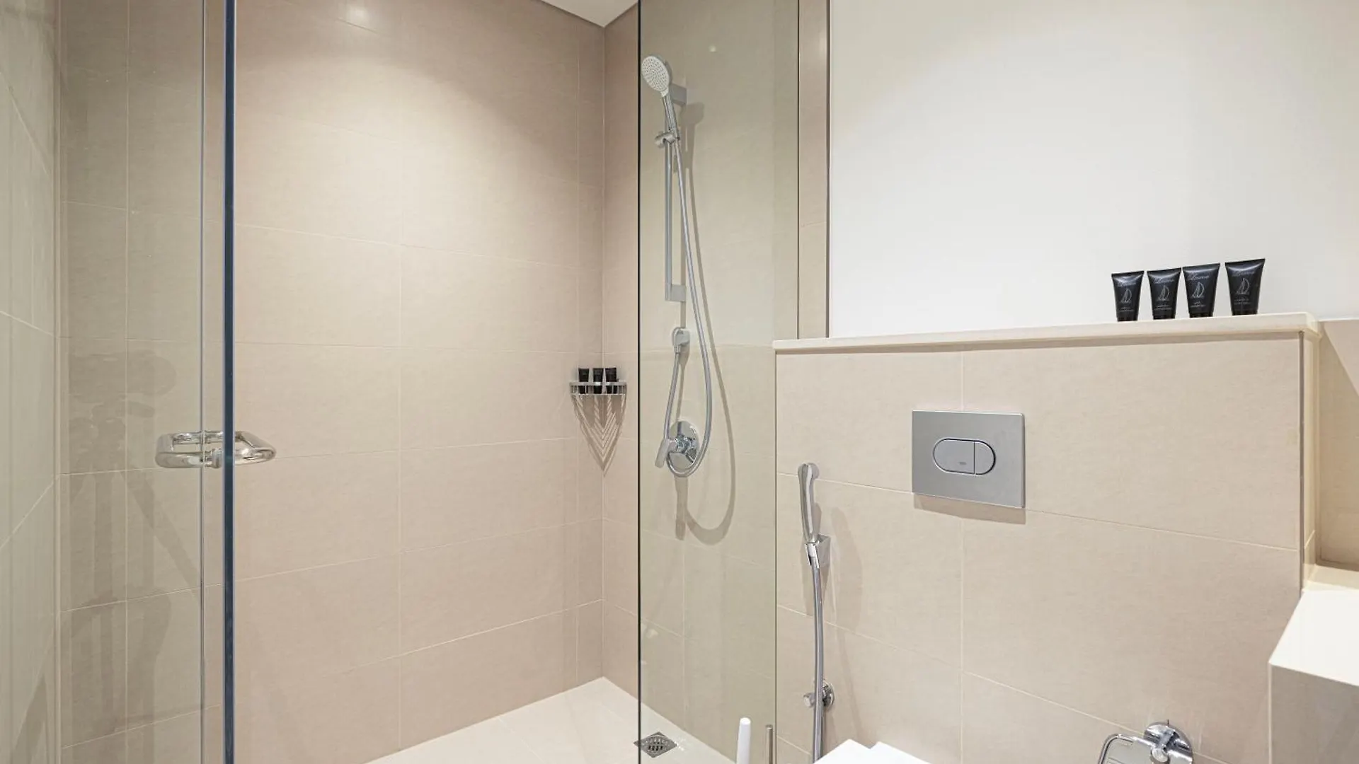 Downtown Dreams Burj Khalifa View Apartment Dubai