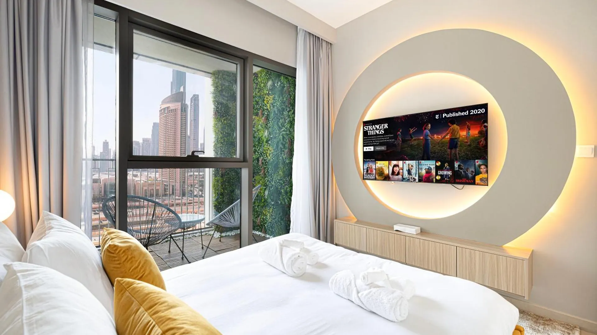 Downtown Dreams Burj Khalifa View Apartment Dubai